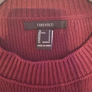 oversized maroon forever 21 sweater, size small but fits like a large